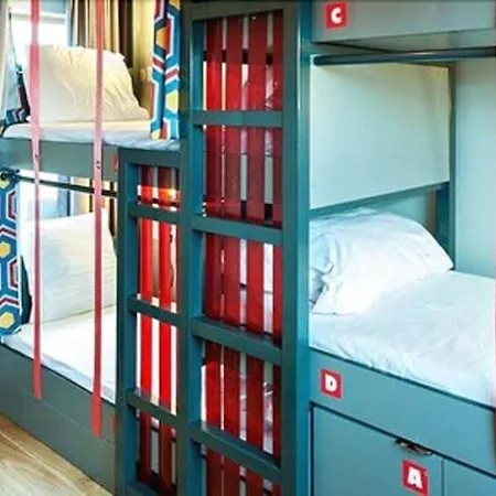 The People Belleville Ostello *