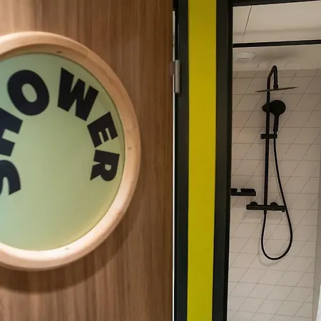 The People Belleville Auberge de jeunesse