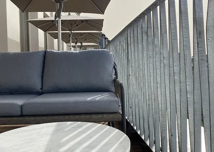 The People Belleville *