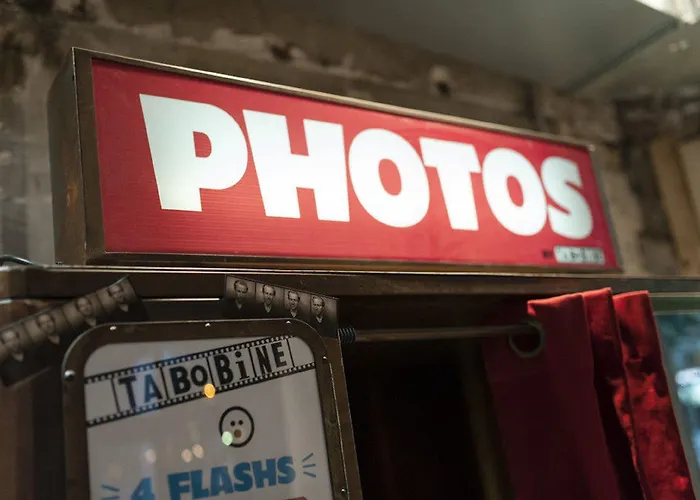 The People Belleville אכסניה