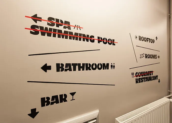 אכסניה The People Belleville