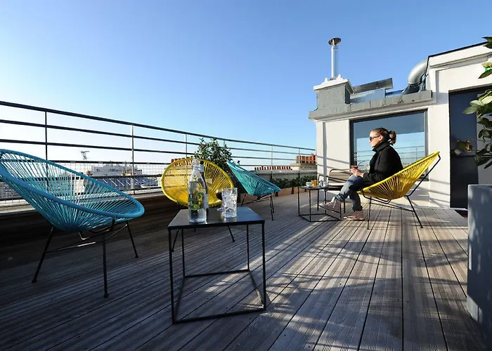 אכסניה The People Belleville *