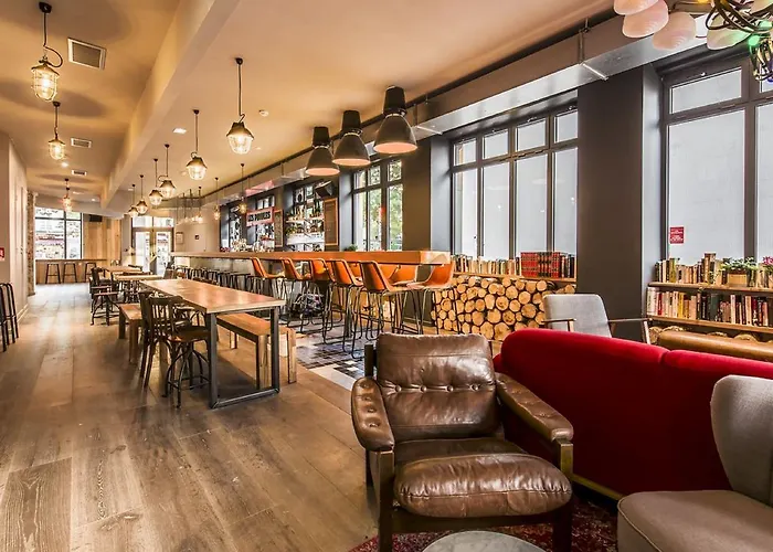 The People Belleville * פריז