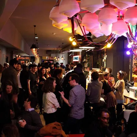 The People Belleville Hostel